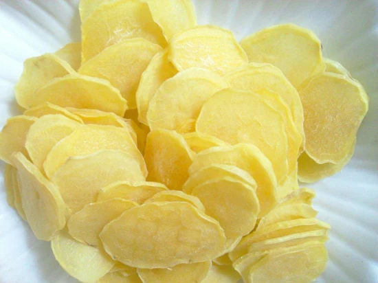 Granules de patate douce déshydratées par casse-croûte végétaux coupés par jaune de 100% nature